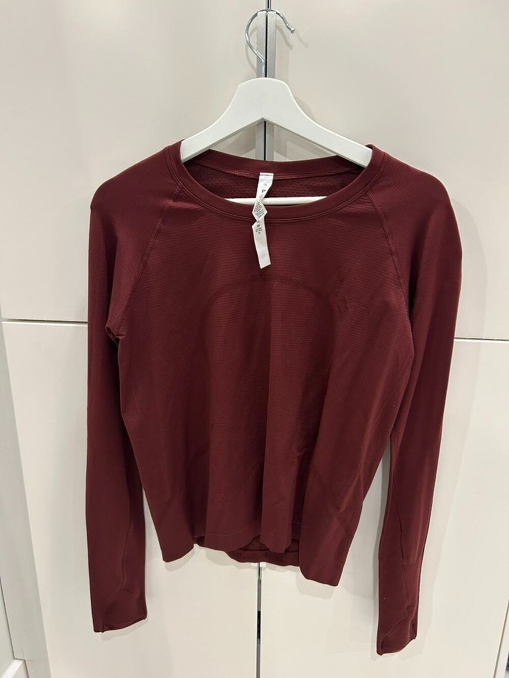Lululemon Swiftly Tech Long Sleeve 2.0 Race Length Shirt 10 Burgundy Merlot Top